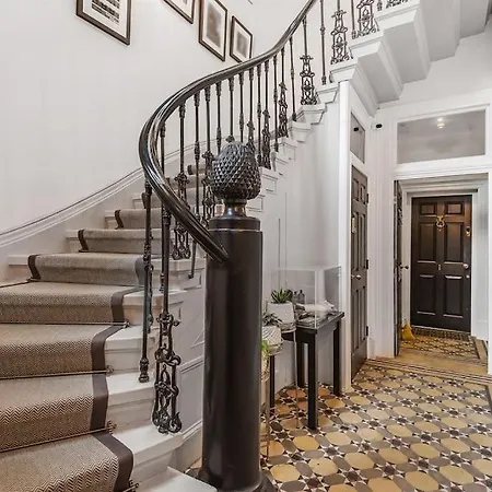 Rowntree One - Stunning Apartment- Grade Ii Listed Apartment *