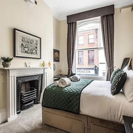 Rowntree One - Stunning Apartment- Grade Ii Listed *