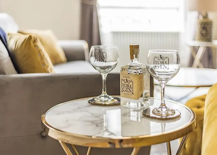 Rowntree One - Stunning Apartment- Grade Ii Listed Appartement *