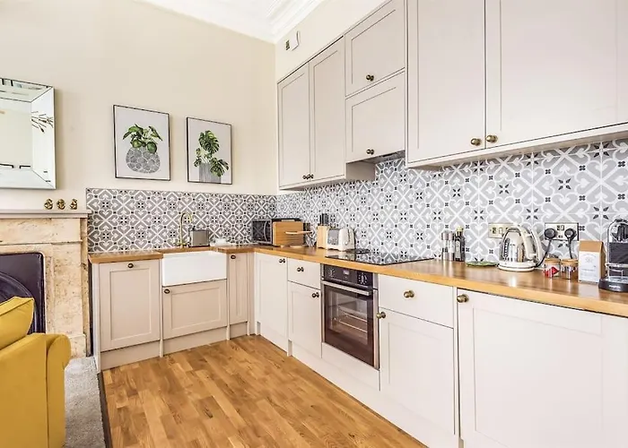 Rowntree One - Stunning Apartment- Grade Ii Listed *