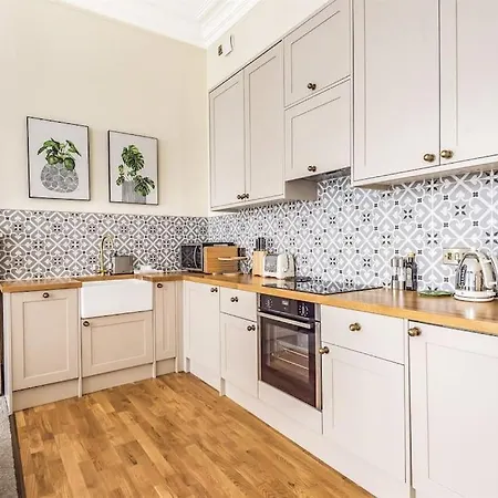 Rowntree One - Stunning Apartment- Grade Ii Listed *